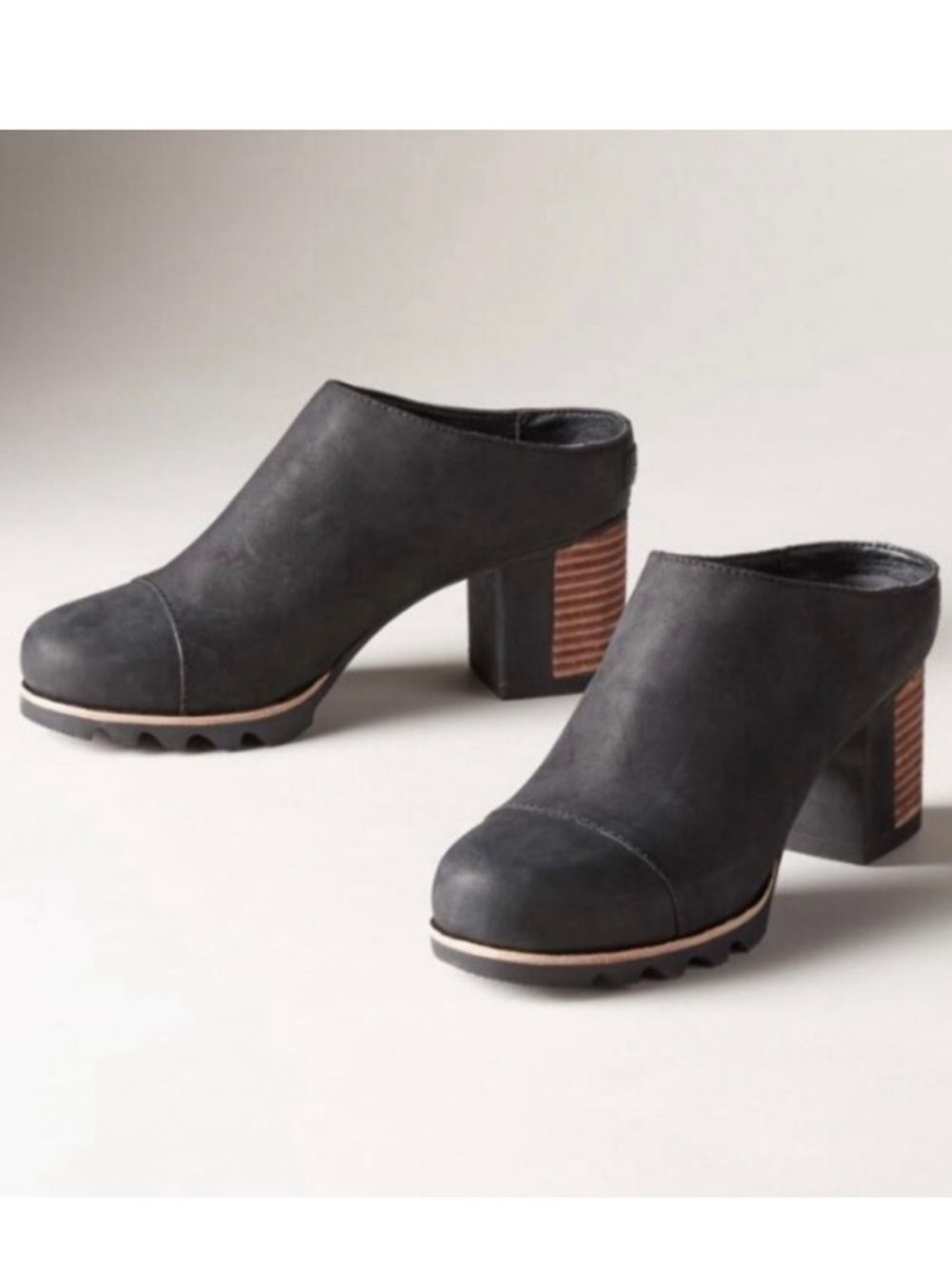 Sorel Addington Mule Boot size 9.5